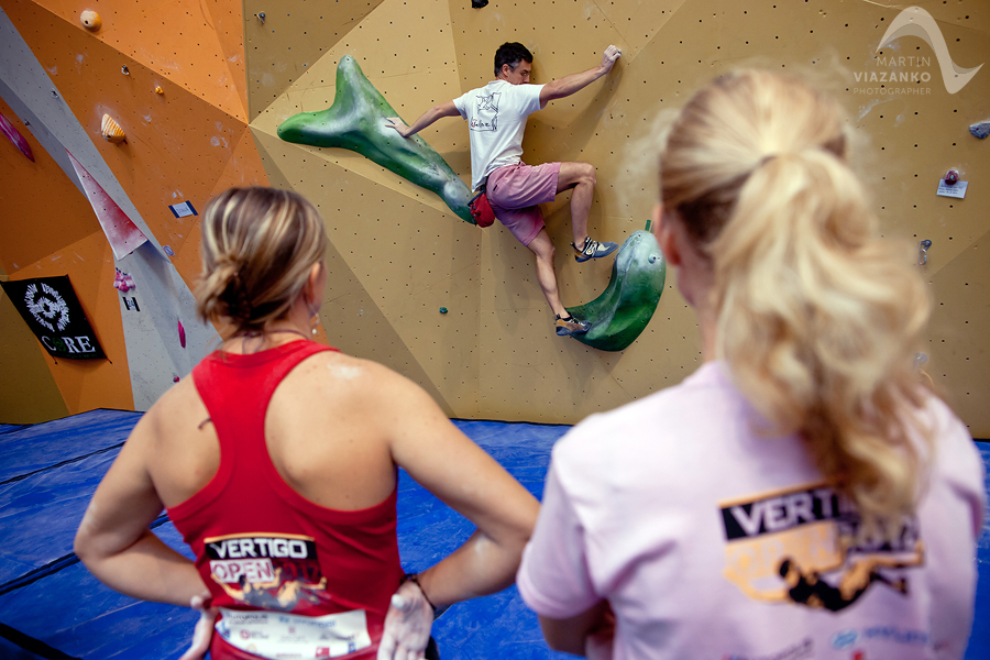 vertigo, open, lezecke, centrum, boulder, bouldering, umela, stena, boulder, pretek